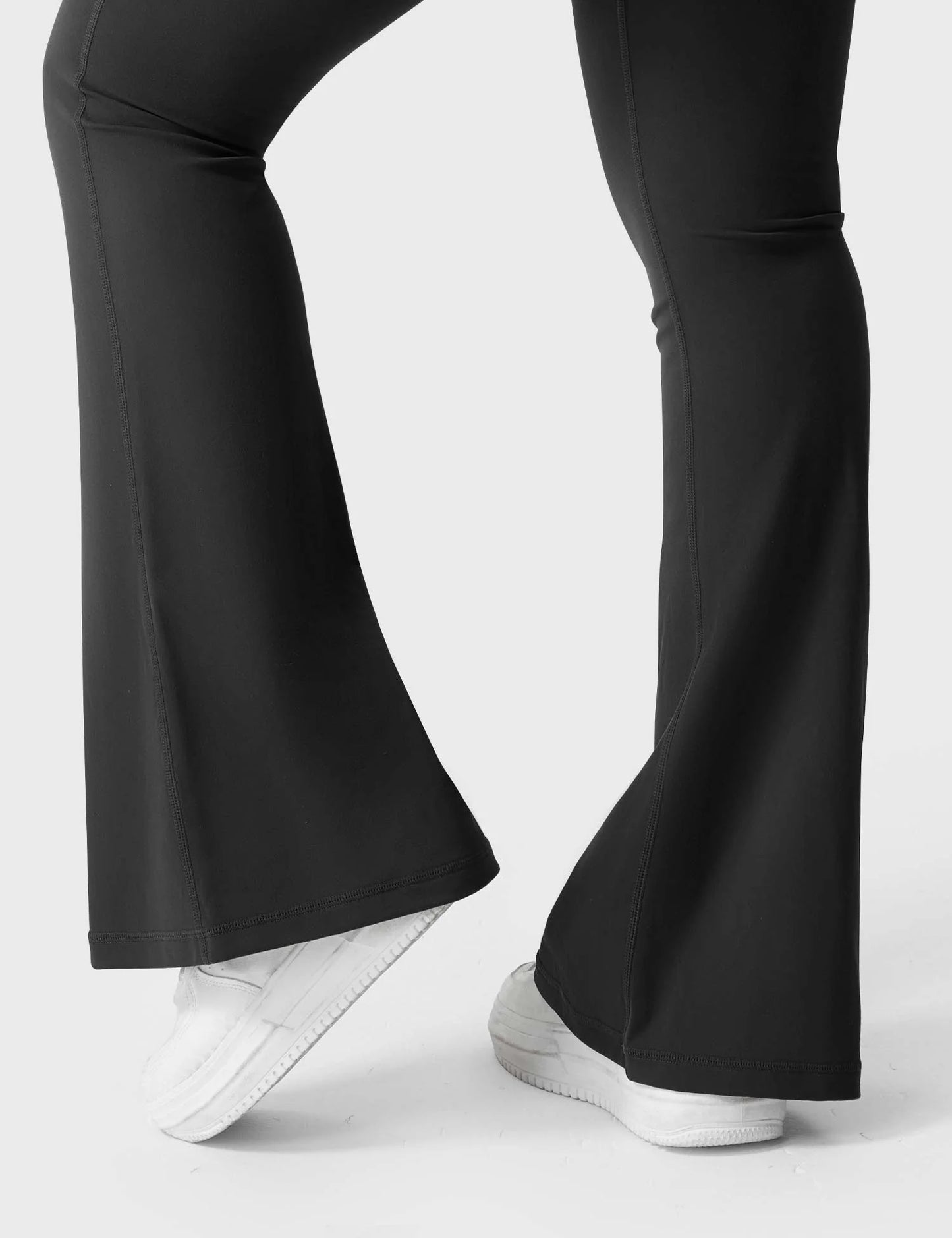 Leggings acampanados con bolsillos JMsports
