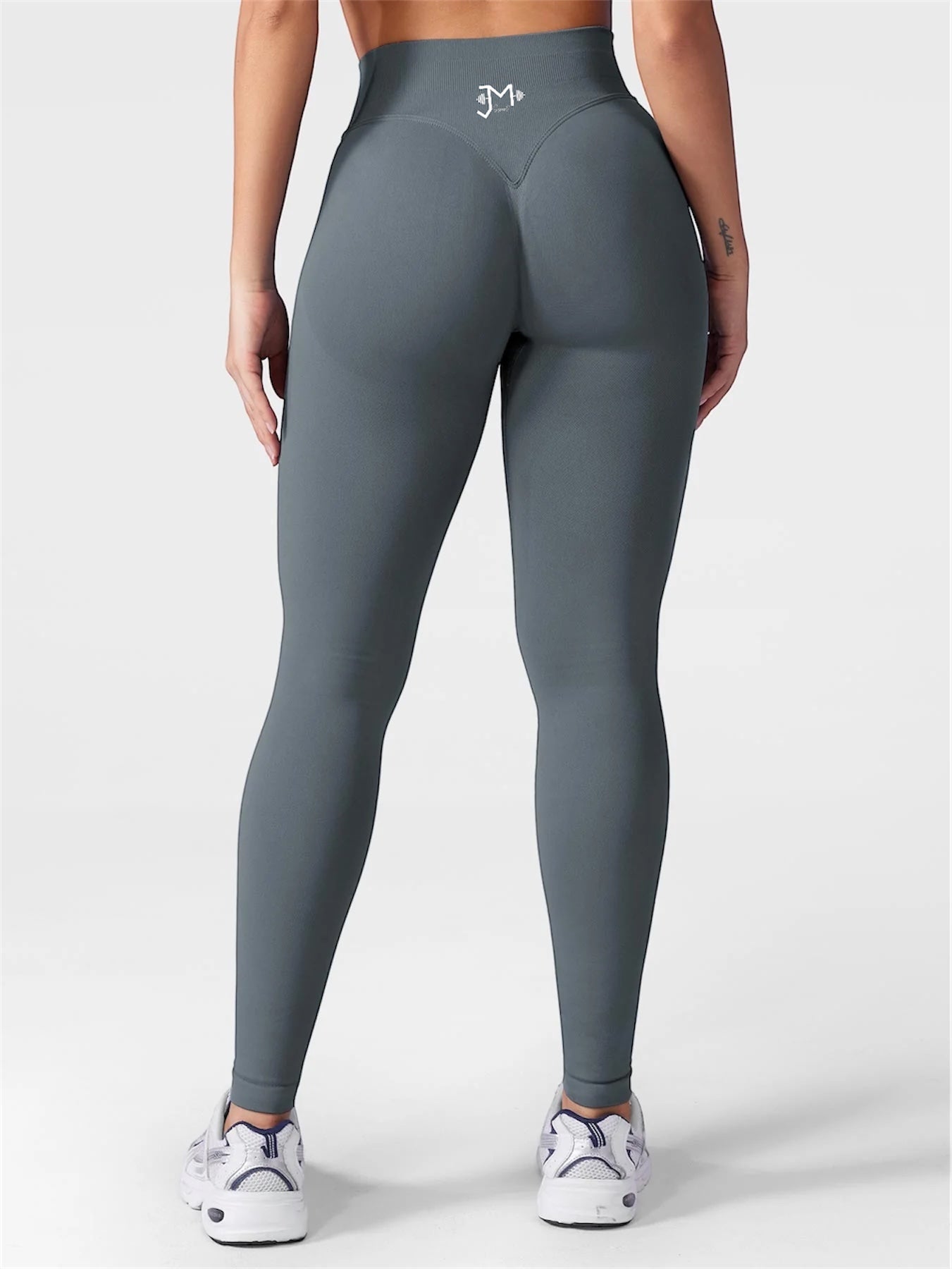 Leggings deportivos push up premium gris, cintura alta y fruncido oculto que realza glúteos