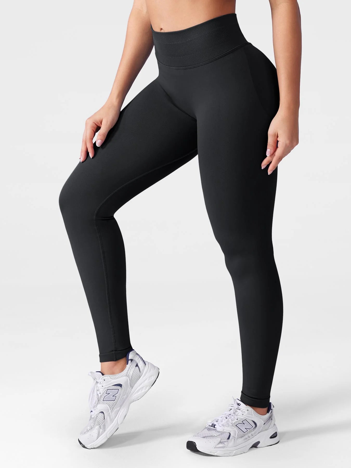 Leggings deportivos push up premium negros, cintura alta y fruncido oculto que realza glúteos
