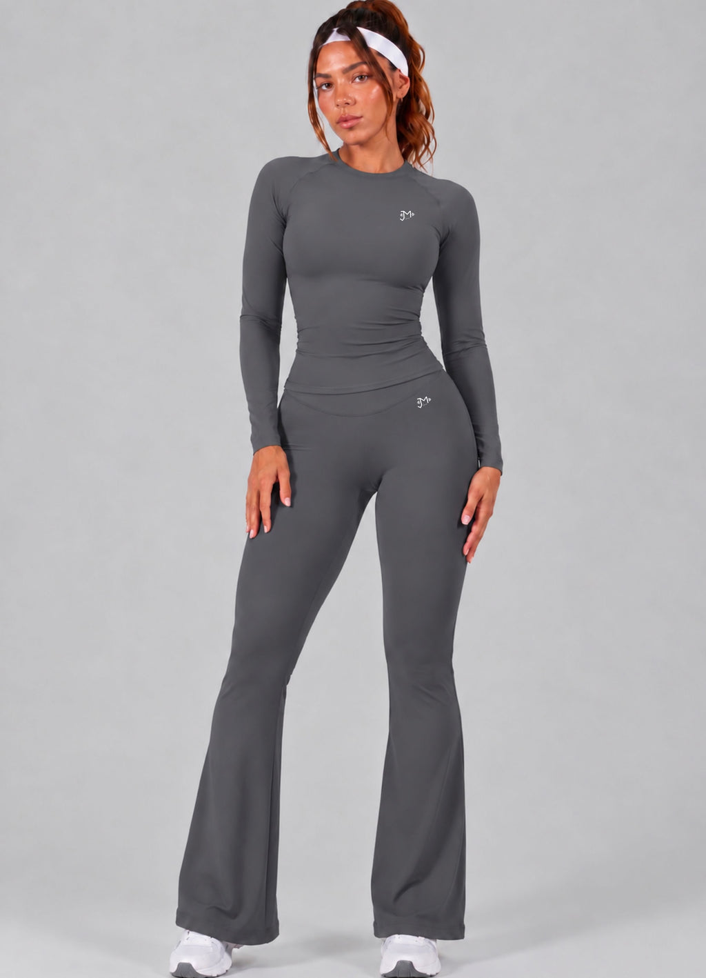 Conjunto Sculpt Halter, Acampanado Push Up, Leggins y Playera manga larga Premium