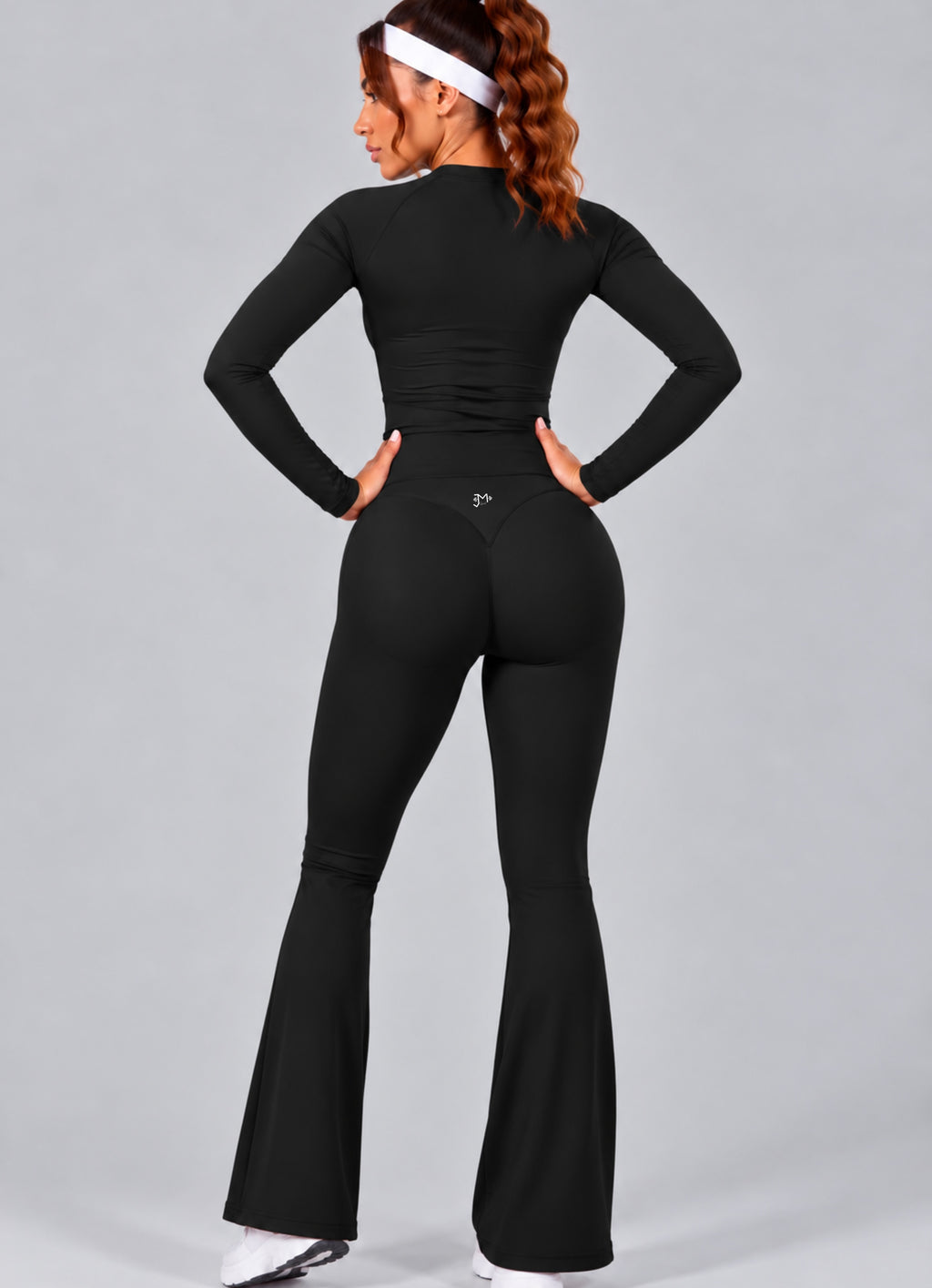 Conjunto Sculpt Halter, Acampanado Push Up, Leggins y Playera manga larga Premium