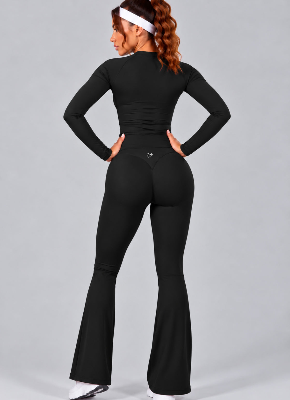 Conjunto Sculpt Halter, Acampanado Push Up, Leggins y Playera manga larga Premium