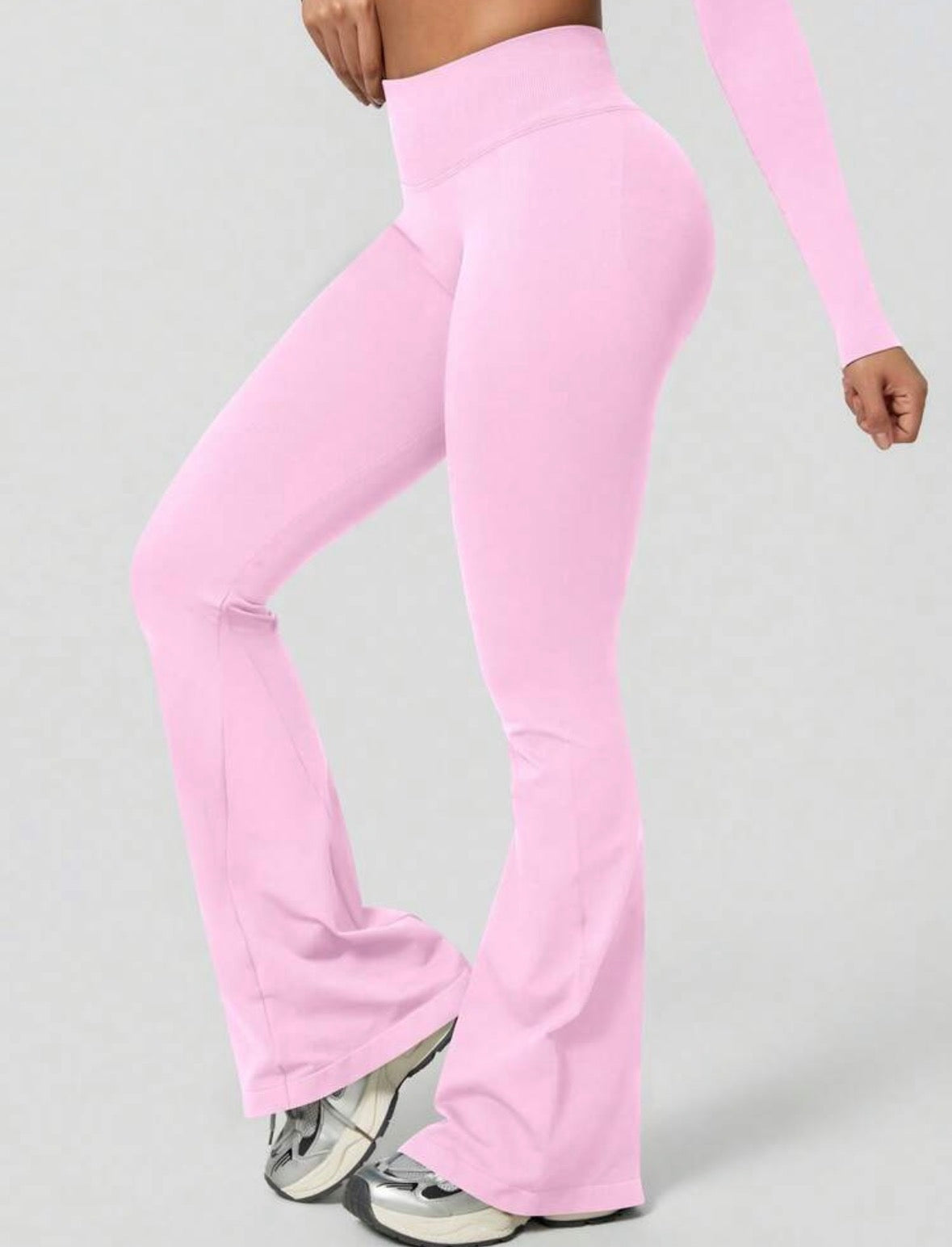 Leggings Push Up Premium Acampanado – Moldeadores, Tono Liso, Sin costuras