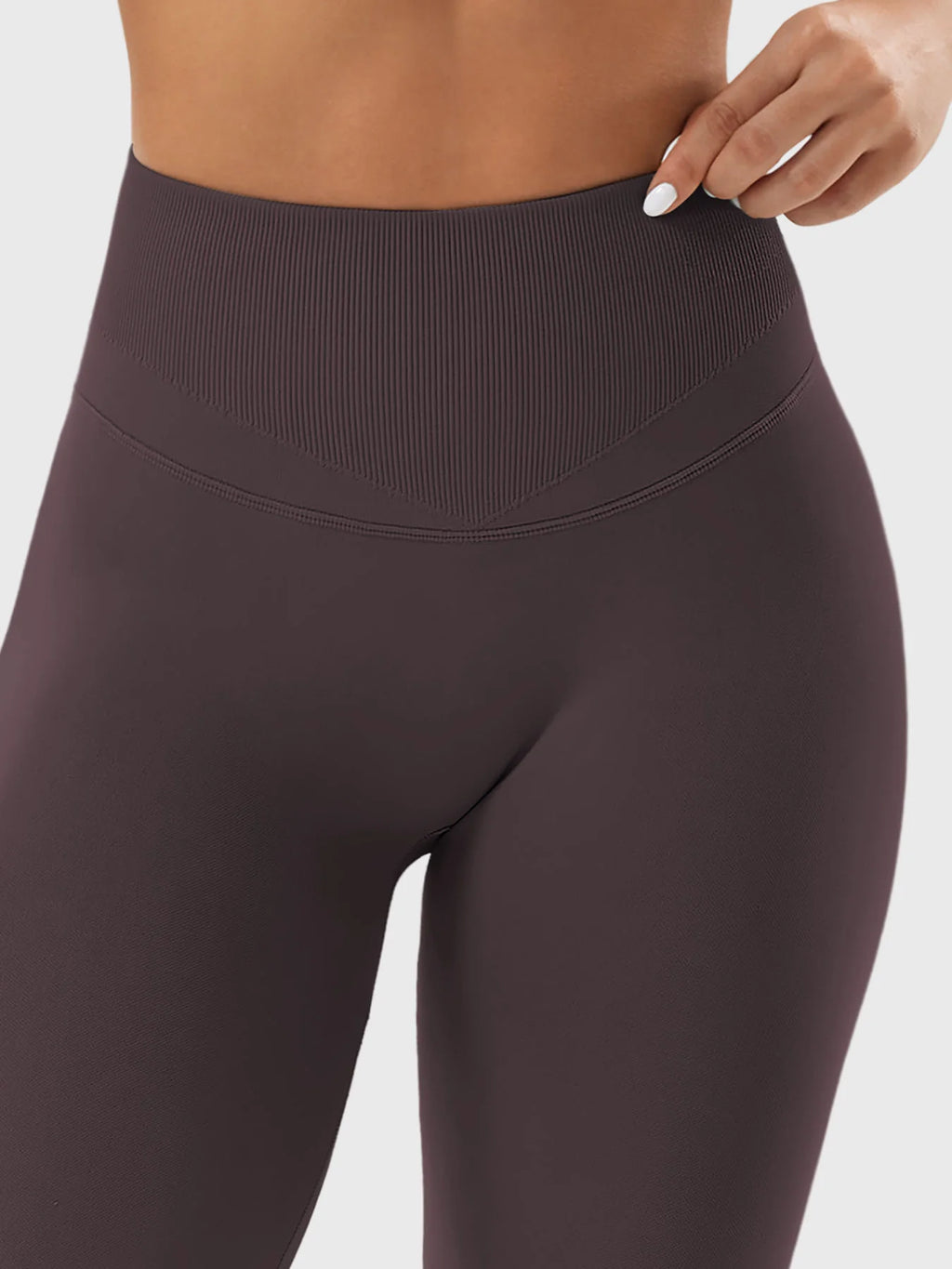 Leggings deportivos push up premium chocolate, cintura alta y fruncido oculto que realza glúteos
