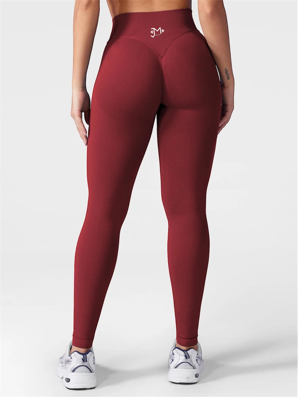 Leggings deportivos push up premium rojo tinto, cintura alta y fruncido oculto que realza glúteos