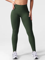 Leggings deportivos push up premium verde militar , cintura alta y fruncido oculto que realza glúteos